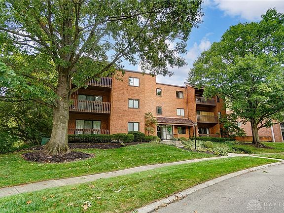 3rd image of 3285 Southdale Dr APT 3