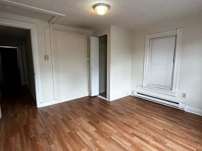417 Clarendon Ave — Photo 11