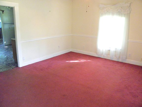 3rd image of 6000 Thorn Grove Pike