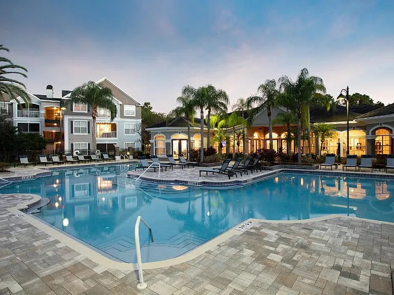 The Grand Reserve at Park Isle Apartments — Photo 3
