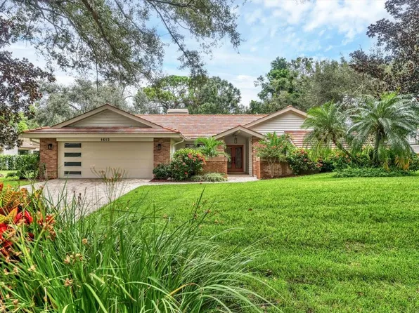 1612 Pine Harrier Cir, Sarasota, FL 34231