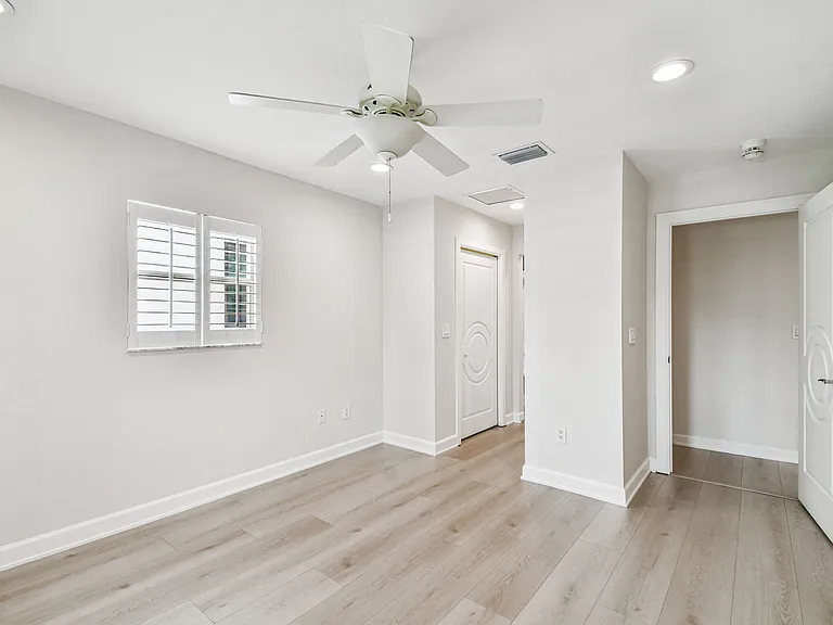 24 Adalia Ave — Photo 59