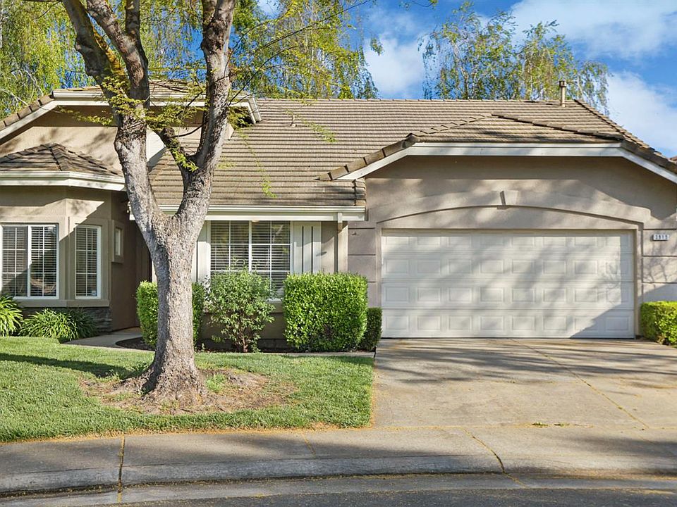 1st image of 3915 Bridlewood Cir