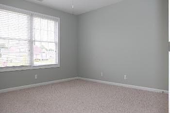 4th image of 3825 Benjamin Dr