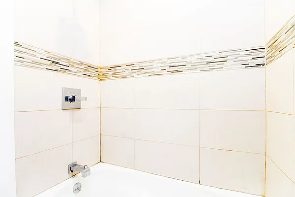 Rented by EXR | media 14