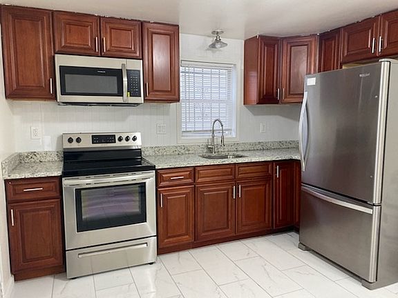2nd image of 359 Halladay St