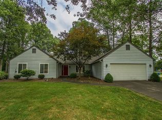 32356 Birchwood Ln, Avon Lake, OH