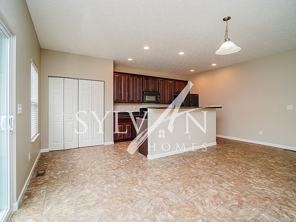 5th image of 6383 Oak Trail Dr