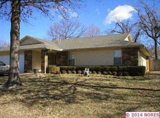 6905 S 32nd Ave W, Tulsa, OK 74132