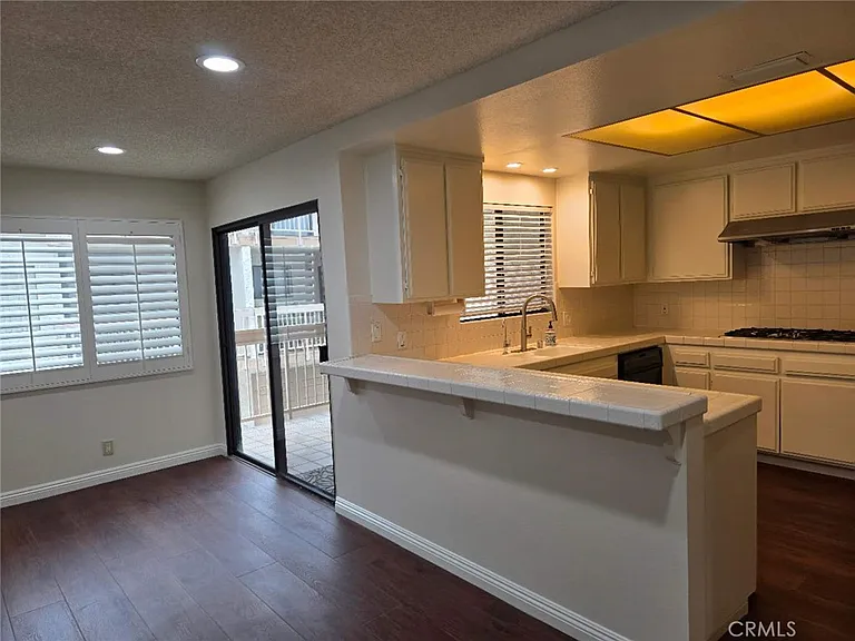 825 S Golden West Ave #8 — Photo 7