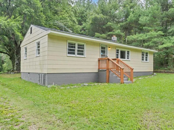 421 Beverly Heights Rd, Chatham, VA 24531