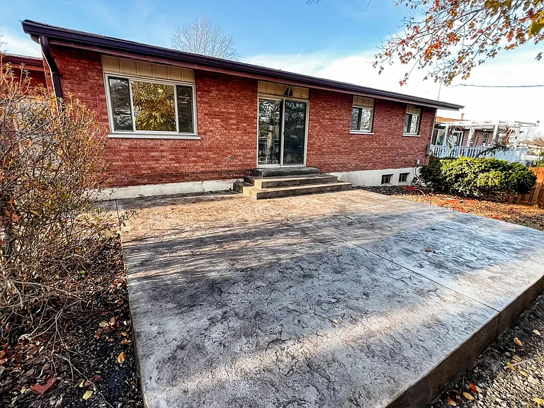 9236 Lavant Dr — Photo 44