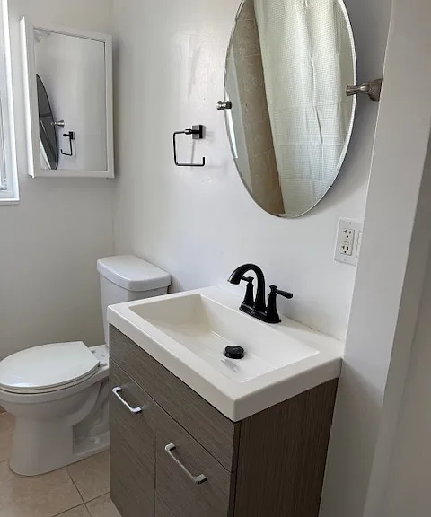 2630 SW 31st Pl — Photo 1
