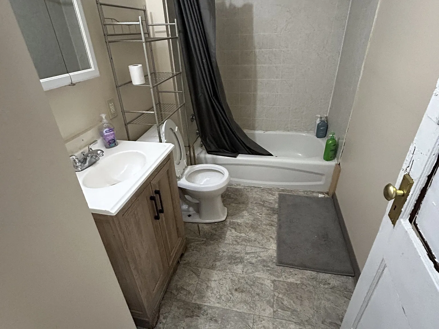91 Englewood Avenue - 1 — Photo 4