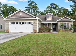 215 Jasmine Ln, Jacksonville, NC 28546
