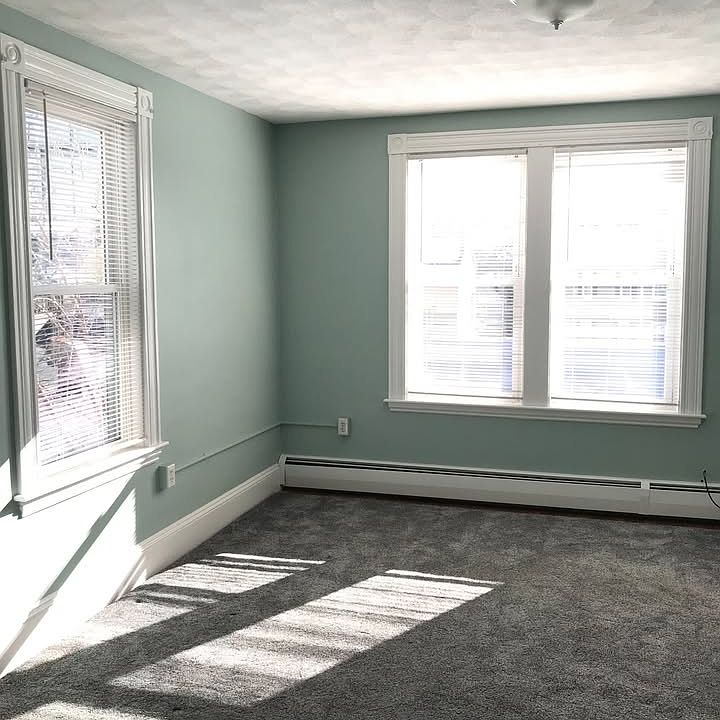 1st image of 406 Cabot St APT 2L