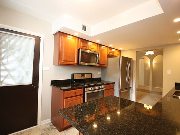 4th image of 13619 S Lavergne Ave Unit 114