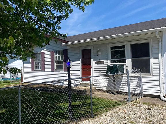 4th image of 112 E School St