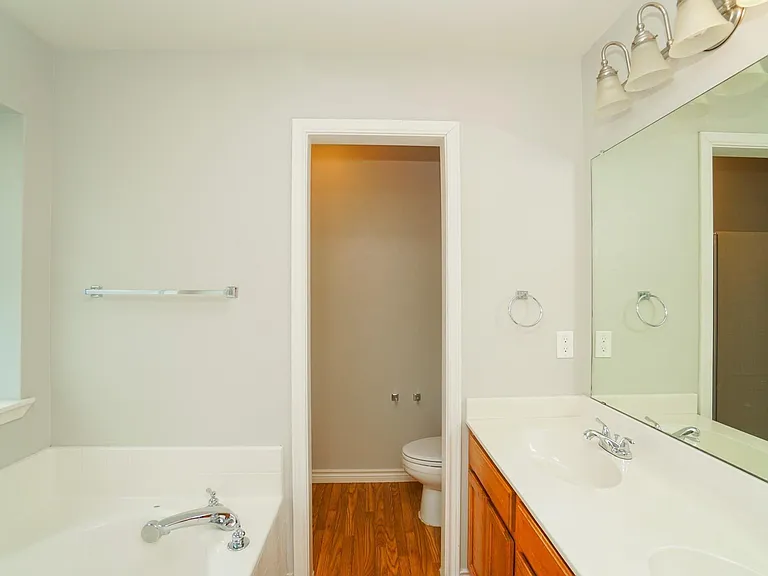 8826 Tucker St — Photo 10