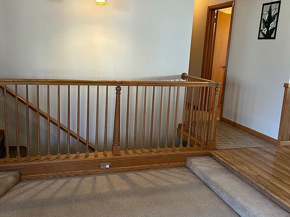 4th image of 2701 S Holly Ave