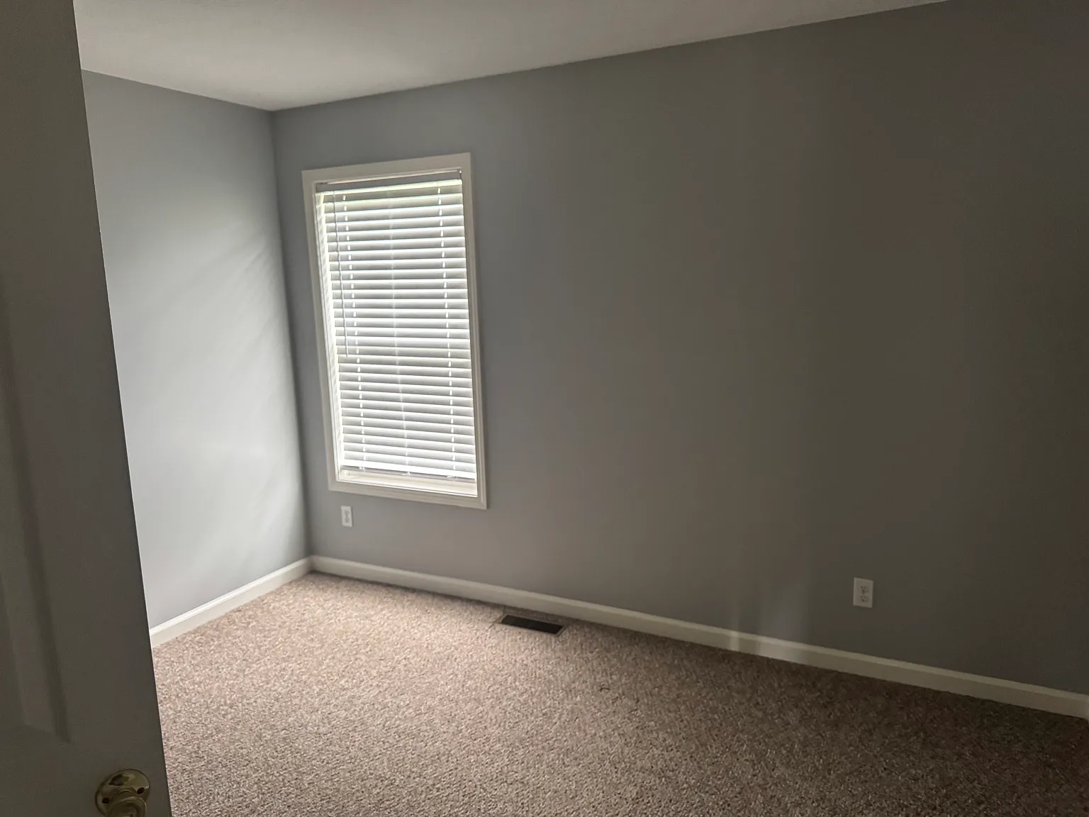604 Clark Street — Photo 3