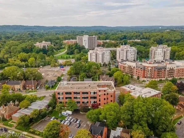 50 Main St #410, Hamilton, ON L9H 6P8