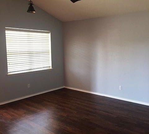 3rd image of 4411 Kemper St Unit 1