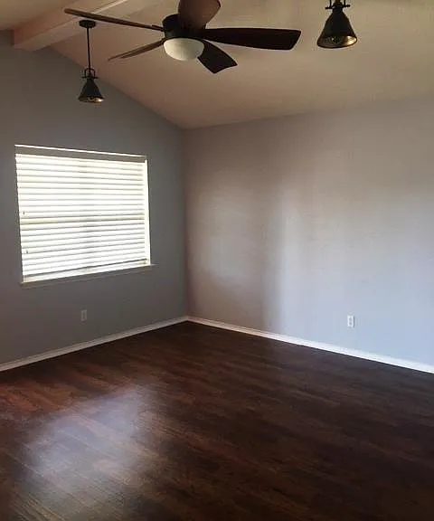 4411 Kemper St #1 — Photo 3