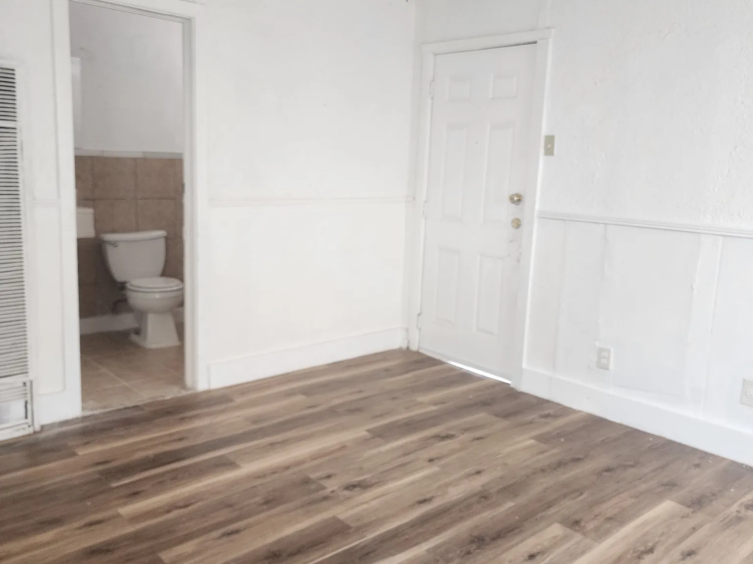 1 bed, $1,000 — Photo 1