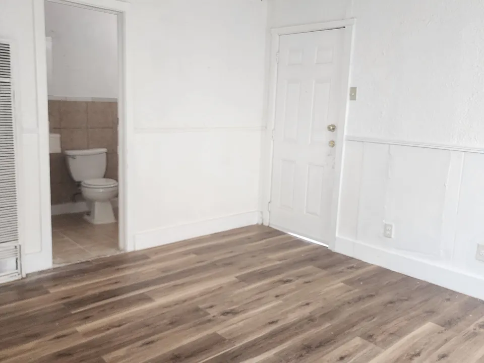 3232 Littlejohn Ave #1