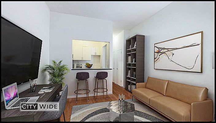 1st image of 320 E 89th St #1B