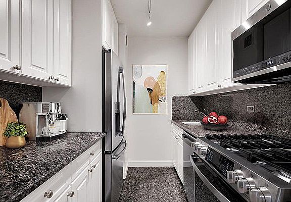 3rd image of 1755 York Ave APT 10F