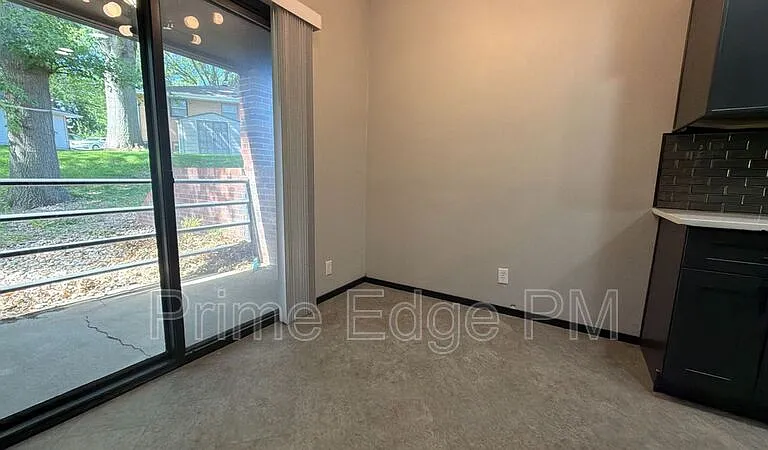 1821 Ridgehaven Ct #6 — Photo 8