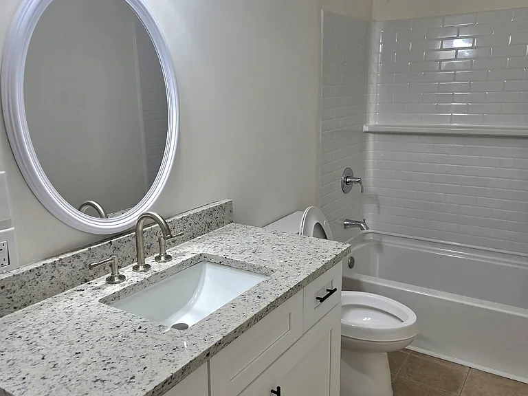 106 Sterling Ct — Photo 12