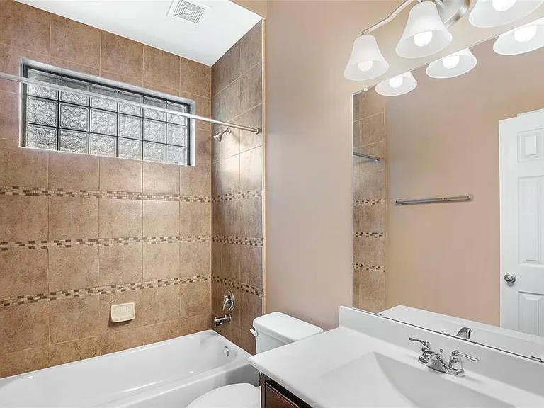 17906 Arapaho Hill Ln — Photo 11