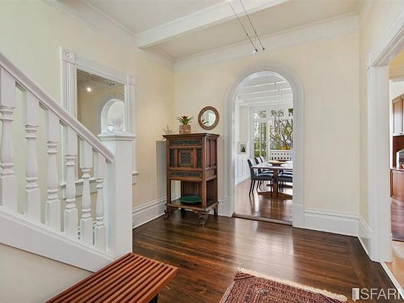 5th image of 18 Roanoke St