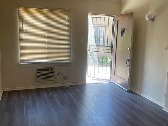 4th image of 664 1/2 S Fetterly Ave