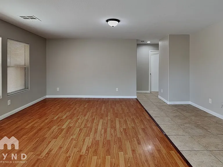 8128 Calico Wind St — Photo 6