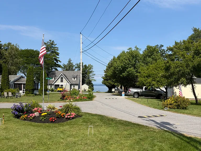 61 Entrance Rd — Photo 14