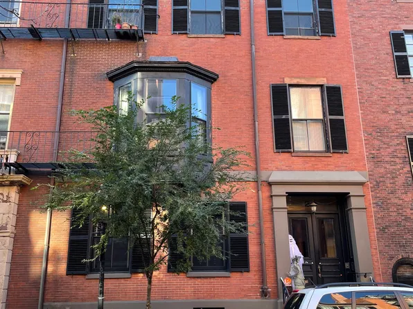 26 Mount Vernon St Unit 2F, Boston, MA 02108
