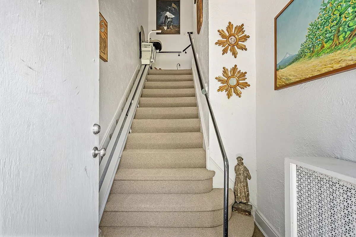 Building Photo - 1205-1207 Shady Ave #2