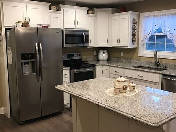 3rd image of 50 Woodson Way