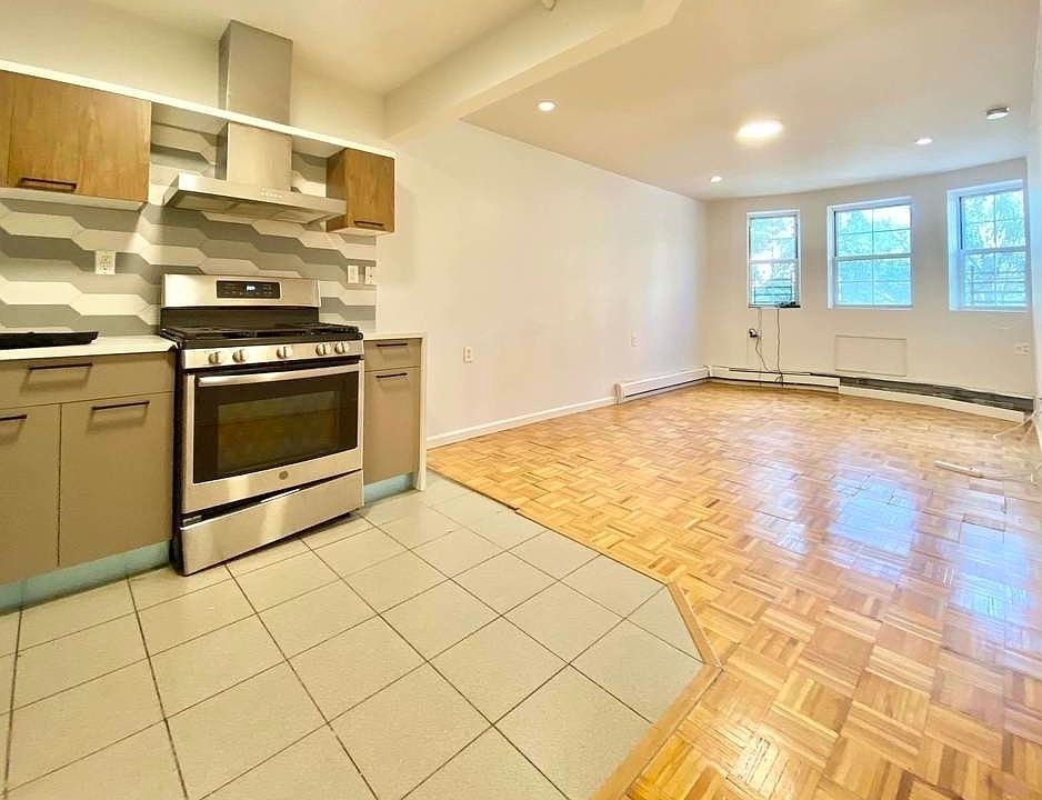 1st image of 24 Suydam Pl #2B