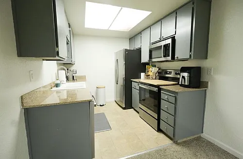 480 Cherry Ln #E Photo 1