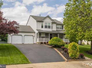 2224 Buckingham Dr, Warrington, PA 18976