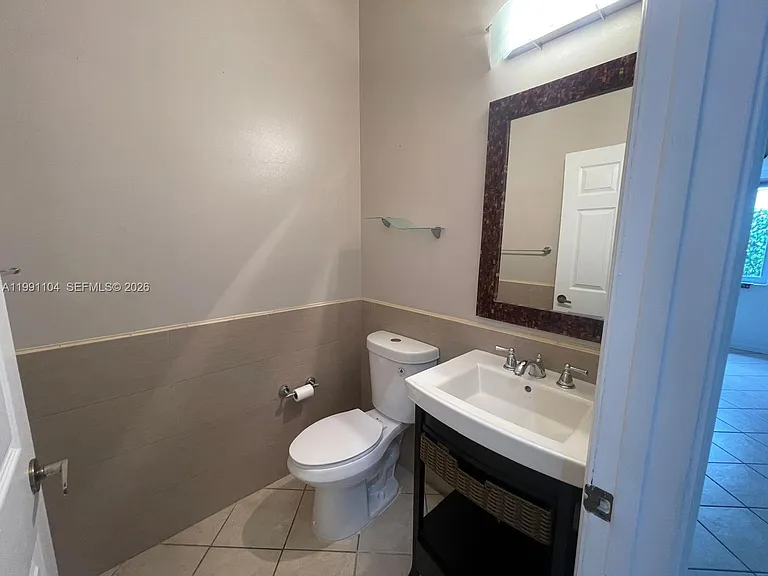 1137 Croton Ct — Photo 23