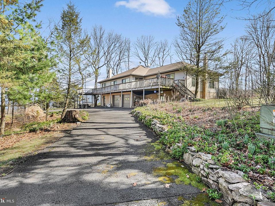 1st image of 418 Mountainside Rd