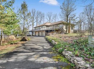 418 Mountainside Rd, Temple, PA 19560