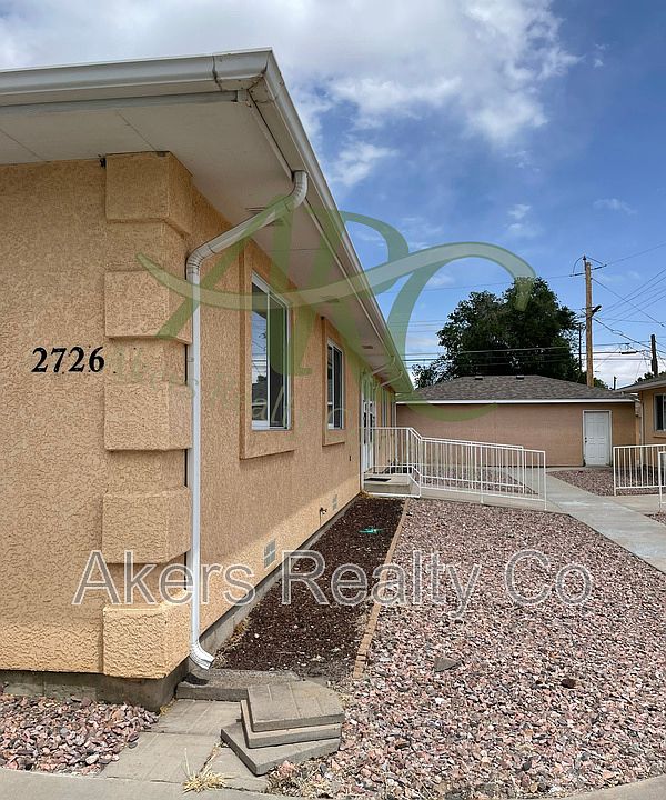 1st image of 2726 Poplar St #B