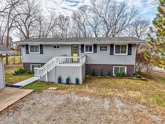 2nd image of 152 Beachview Ct